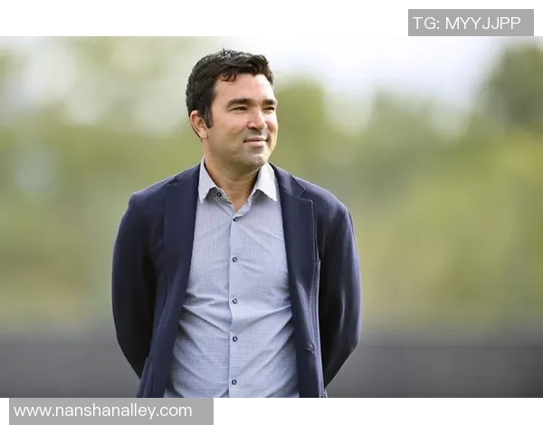 进球如潮的足球明星们：他们如何在绿茵场上创造传奇与辉煌